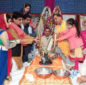 Sadhana Mandir devotees performed puja at individual altars for Mahashivratri