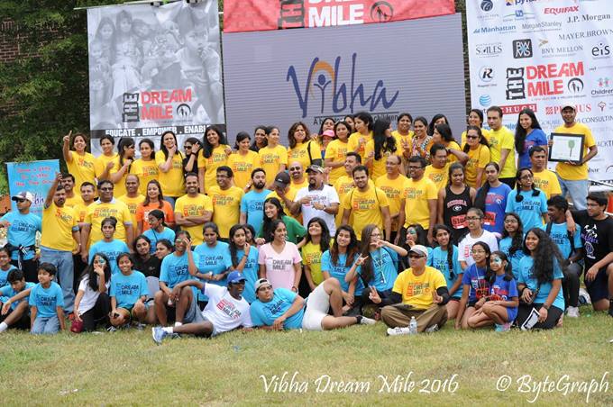 Vibha_volunteers680.jpg