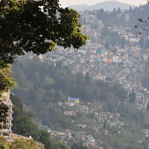 12_18_Travel_DarjeelingHomes.jpg