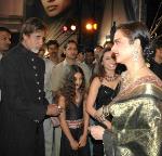 Amitabh greets Rekha after 33 years!