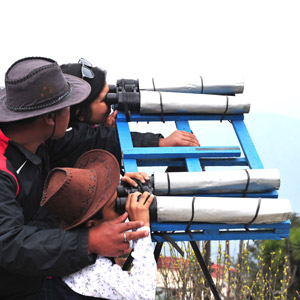 12_18_Travel_DarjeelingScene2.jpg