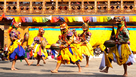 05_16_CvrStory-Punakha-festival.jpg