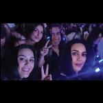 Priyanka, Preity Zinta have a ball at Jonas Brothers’ concert