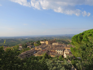 02_17_CvrStory-Tuscany-landscape.jpg