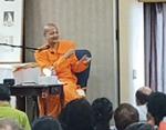 Swami Sarvapriyananda Expounds on Vedanta at Spiritual Retreat