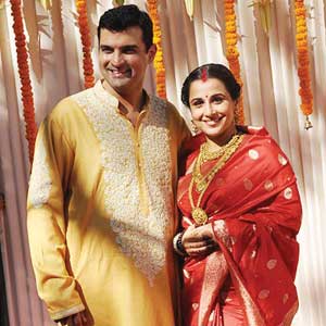 Star-studded bash for newlyweds Vidya Balan and Siddharth Roy Kapur