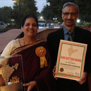 Kusum Khurana receives the Hind Rattan
