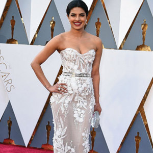 Priyanka Chopra shines at the Oscars night
