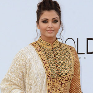 Aishwarya dazzles on the red carpet at Cannes