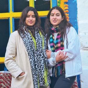 Sara Ali Khan and Janhvi Kapoor are the new besties in town