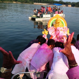 Ganesh Chaturthi as never before—from the Hindu Temple of Atlanta to a lake