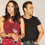 Bipasha attends Salman’s birthday bash