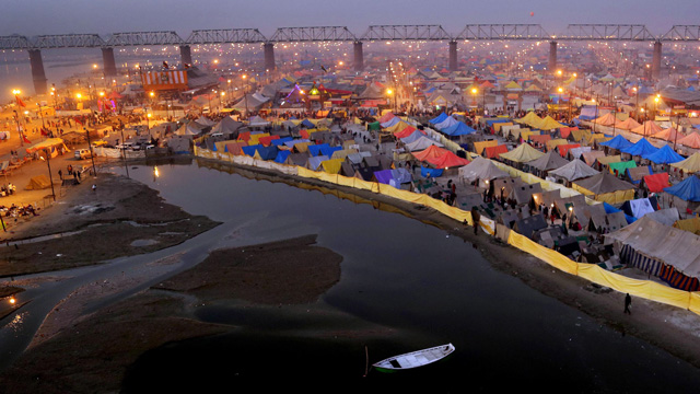 03_19_CoverStory-KumbhMela-6.jpg