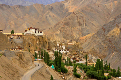 03_17_Travel_Lamayuru-Monastery.jpg