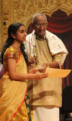Newsmakers_SS_Shruthi_ReceivesAward_crop_250.JPG