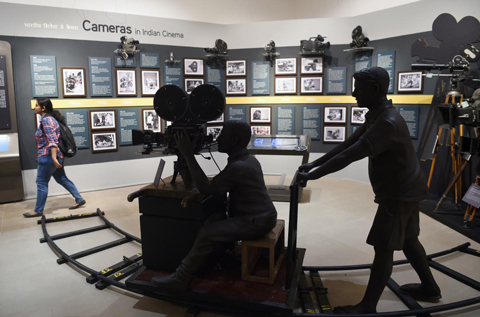 07_19_CoverStory-cameras-national-film-museum.jpg