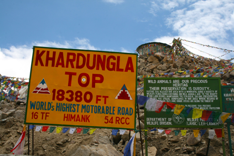12_19_Travel-Ladakh-Khardungla-Pass.jpg