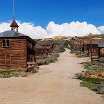 Americana: The Gold Strike that Changed the Course of American Culture