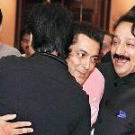 SRK, Salman hug each other, but have they patched up?