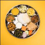 Food & Dining: Eating Healthy in the New Year