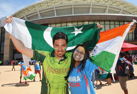 06_19_CvrStry-Cricket-Indo-Pak-Fans1.jpg